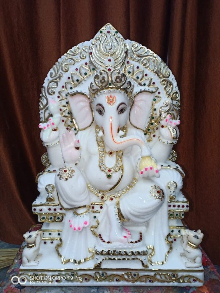 Lord Ganesha Statue (Style 7)