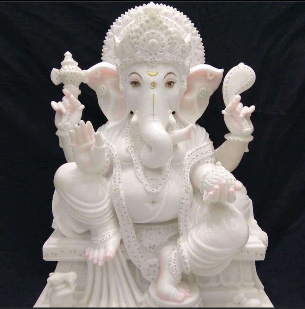 Lord Ganesha Statue (Style 8)