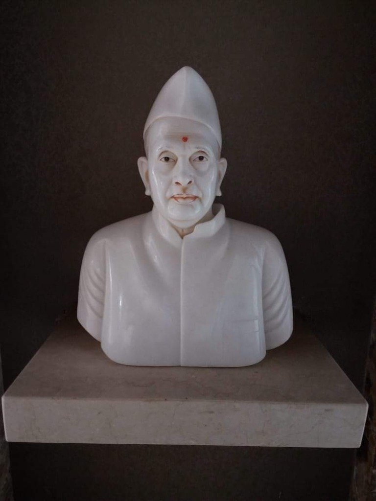 Human Figure Sculpture (Style 3)