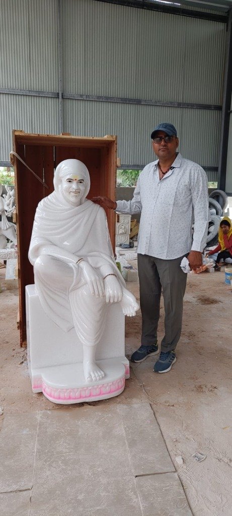 Human Figure Sculpture (Style 7)