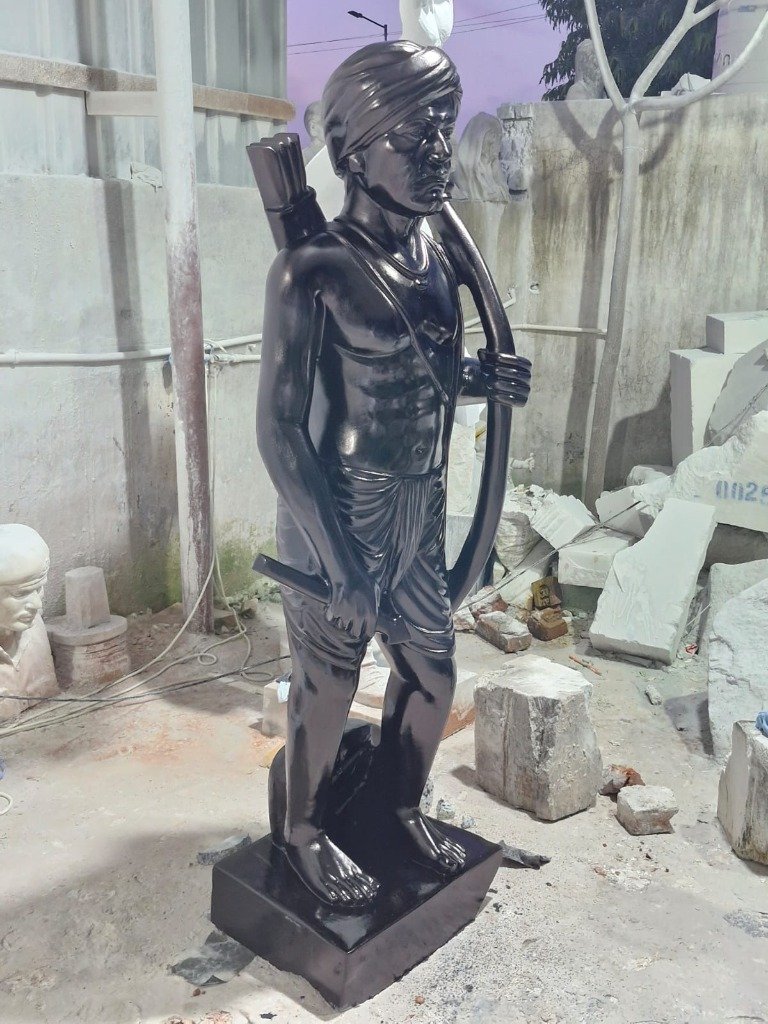 Human Figure Sculpture (Style 8)