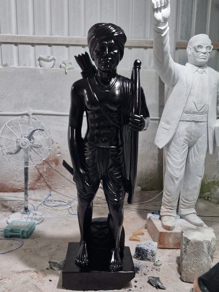Human Figure Sculpture (Style 9)