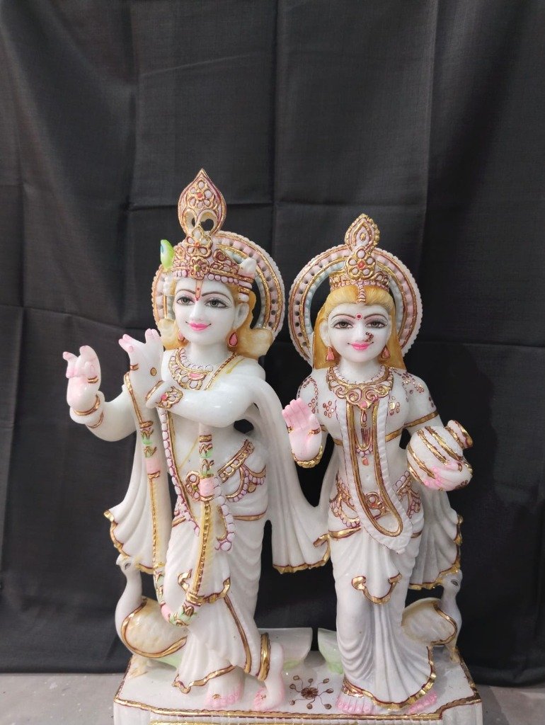 Divine Radha Krishna (Style 3)