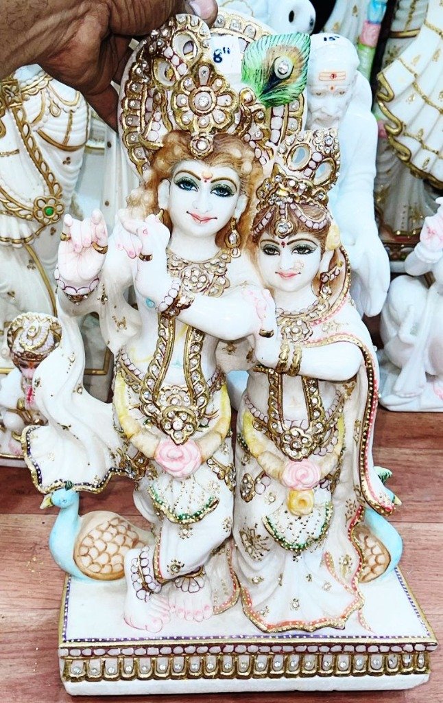 Divine Radha Krishna (Style 4)